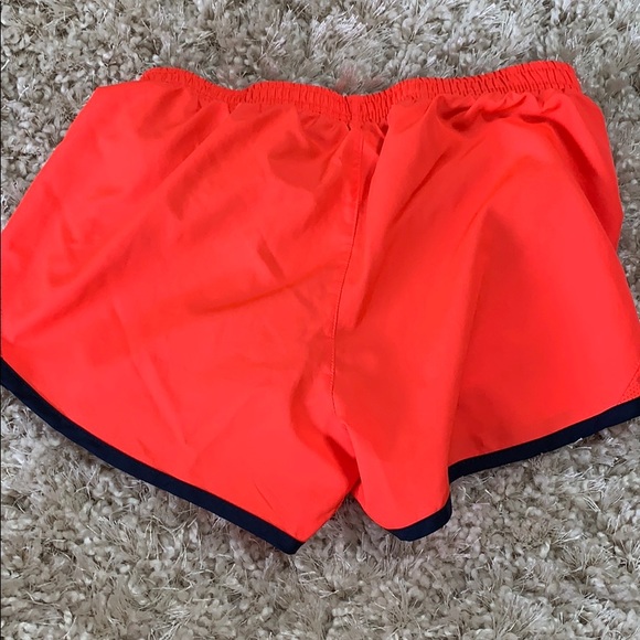 Nike running shorts - Picture 2 of 2